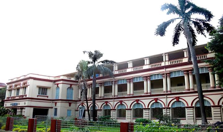 যাদবপুর বিশ্ববিদ্যালয়ের সেকাল একালের কিছু কথা